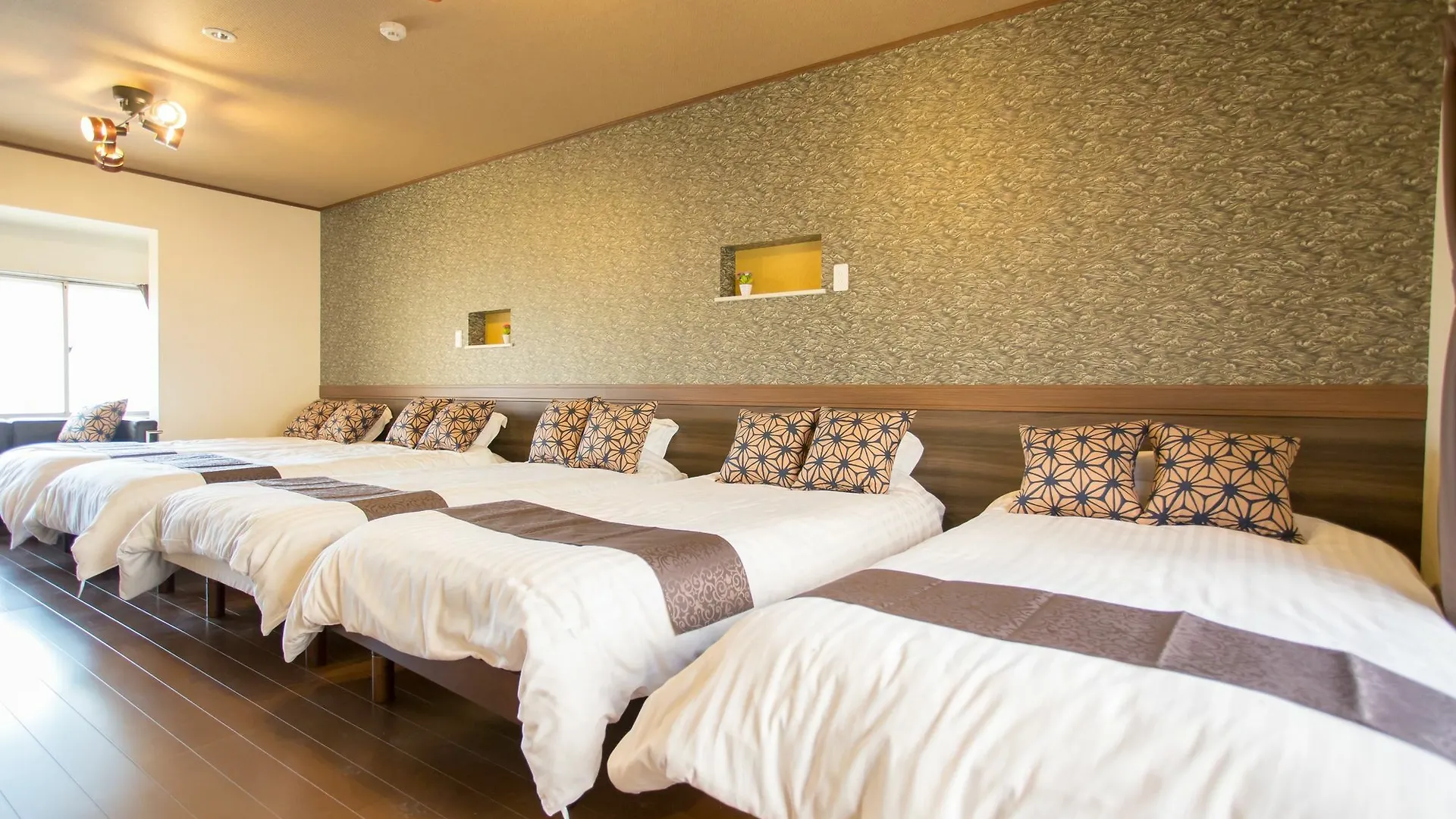 Apapane Nijo Guest House Kyoto
