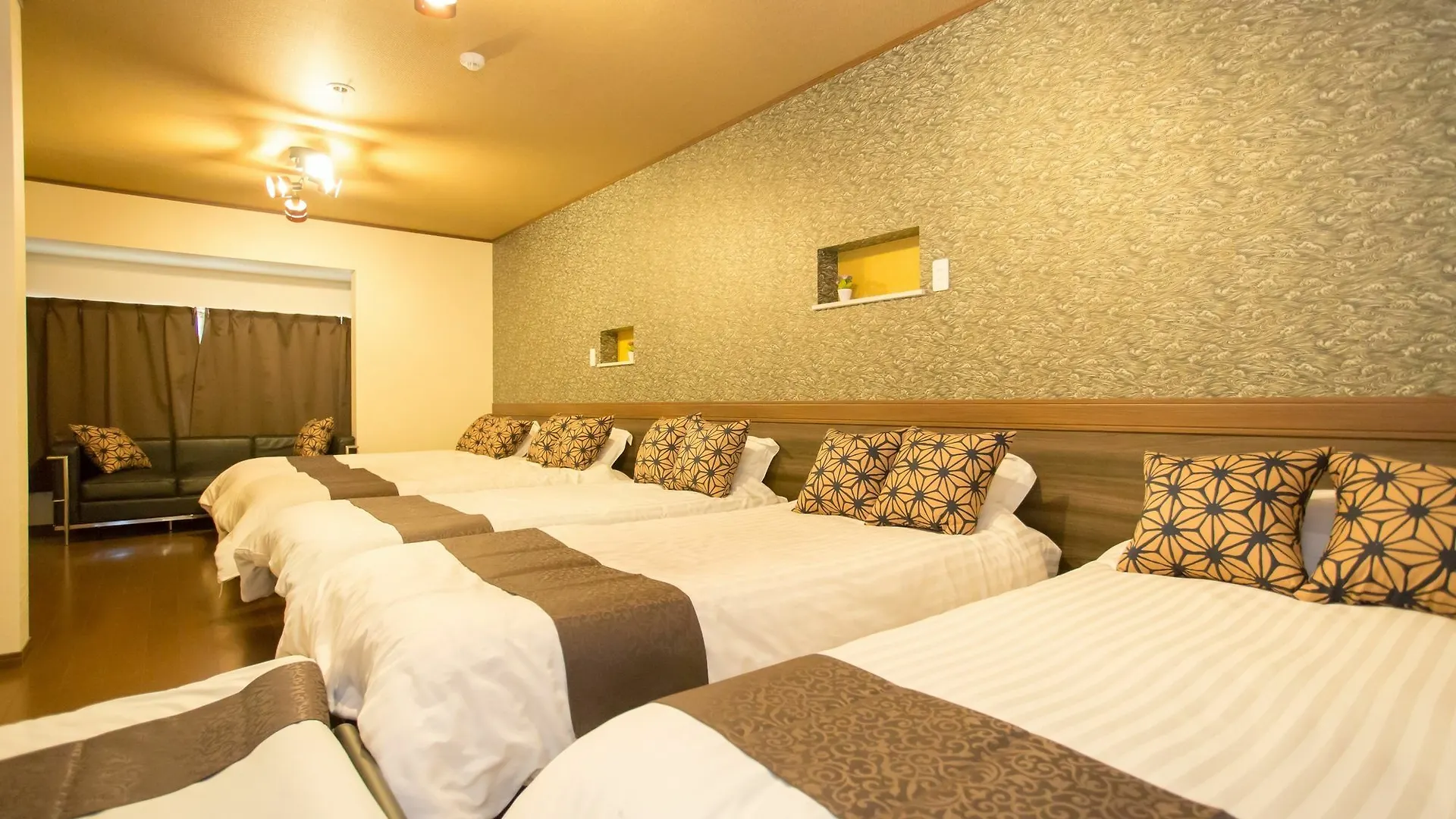 Apapane Nijo Guest House Kyoto